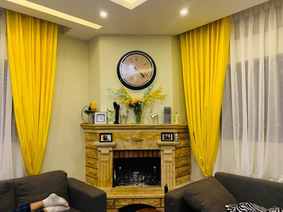 מאדאבה Laura'S Modern Villa מראה חיצוני תמונה
