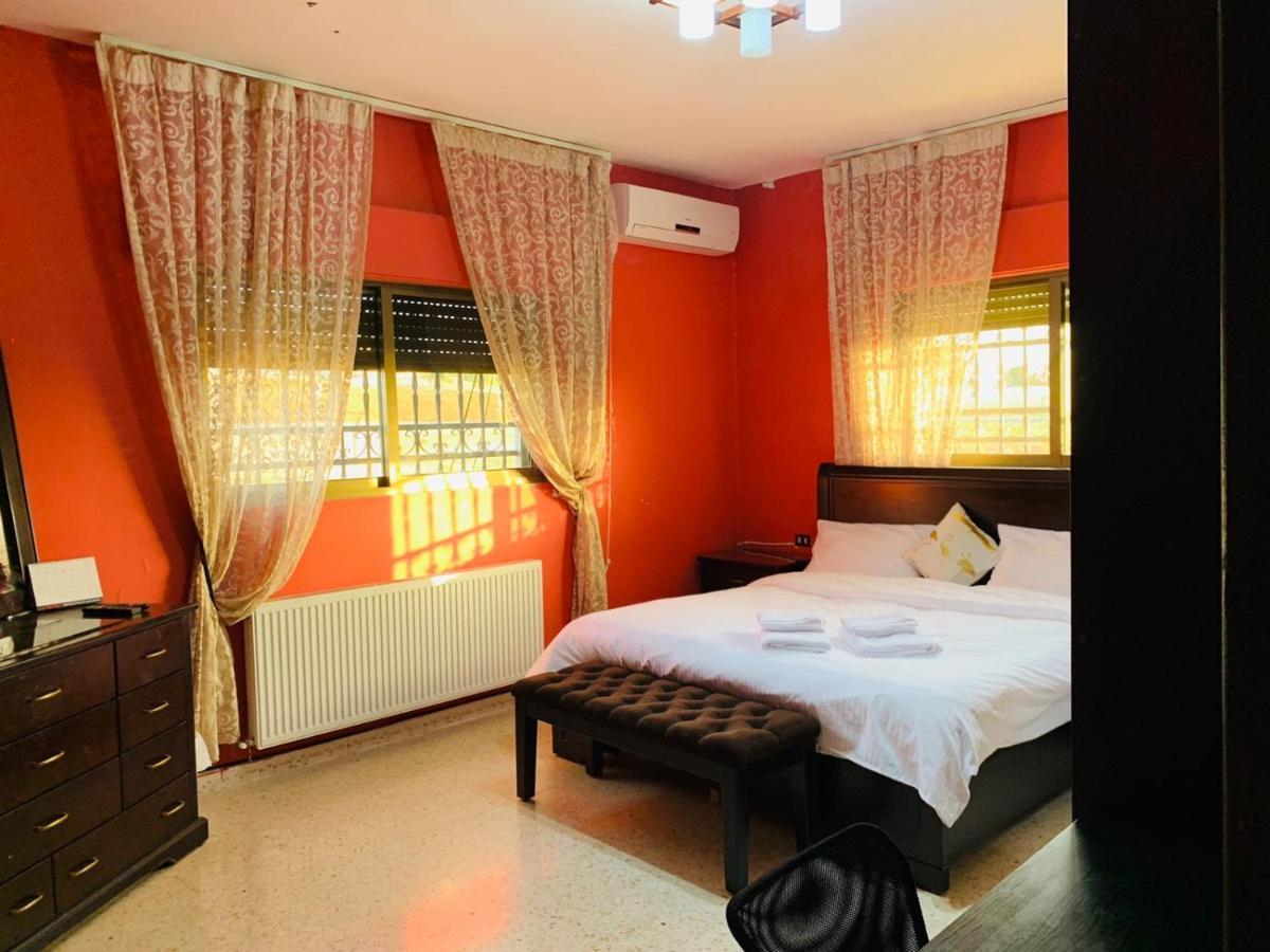 מאדאבה Laura'S Modern Villa מראה חיצוני תמונה