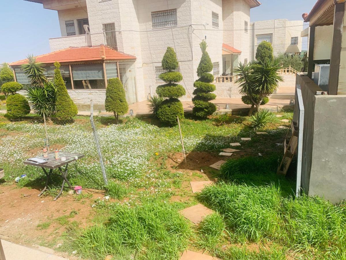 מאדאבה Laura'S Modern Villa מראה חיצוני תמונה