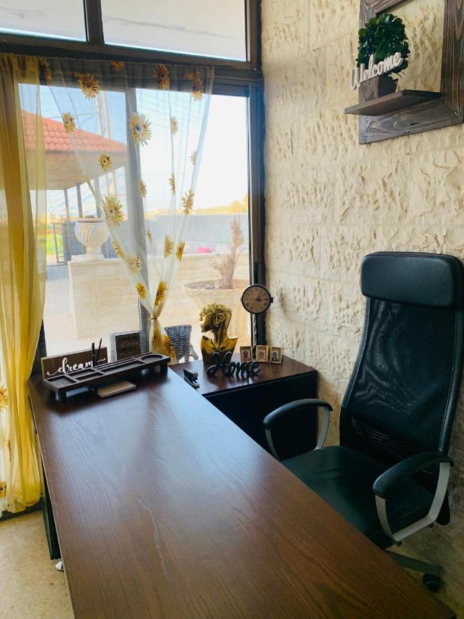 מאדאבה Laura'S Modern Villa מראה חיצוני תמונה